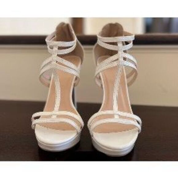 White Strappy Zip Up Heels Platforms - Picture 5 of 5